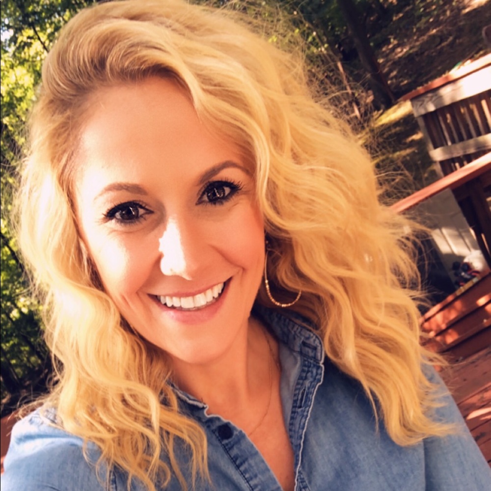 Meet your Posher, Amanda